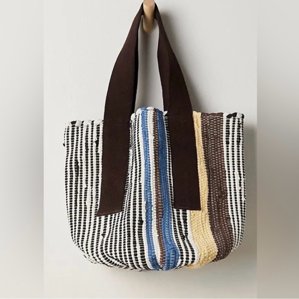 ▪️NWT Free People Driftwood Rug Tote Bag